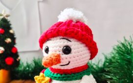 Bonhomme de Neige avec Chapeau et Pin Amigurumi Patron (2)