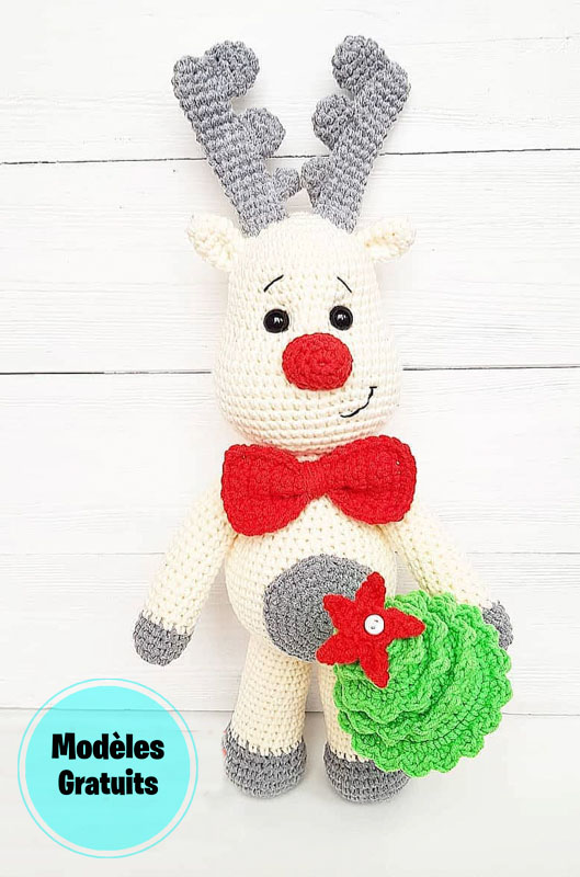 Cerf de Noël au Crochet Amigurumi Modèle Gratuit (1)