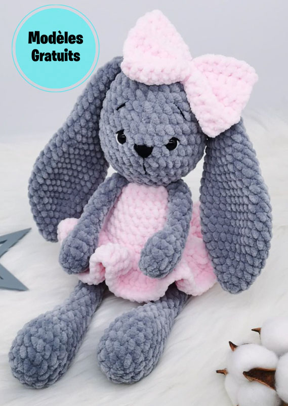 Lapin en Robe Amigurumi Modèle Gratuit au Crochet (4)