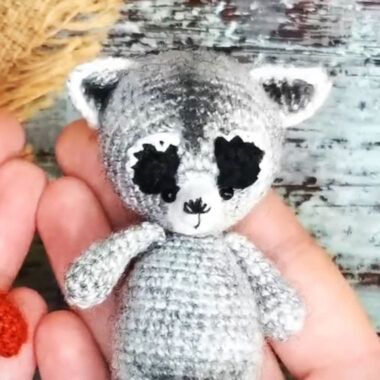 Raton laveur Amigrumi modèle au crochet gratuit (1)