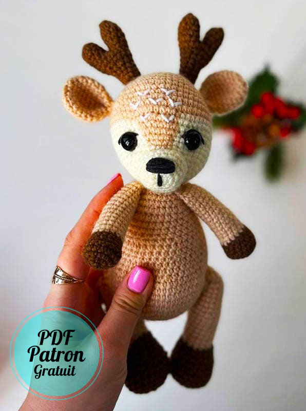 Cerf d'hiver Amigurumi PDF Modèle Gratuit Au Crochet (2)