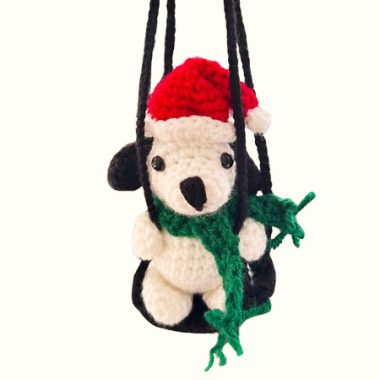 Chien de Noël sur une Balançoire Amigurumi Modèle (1)