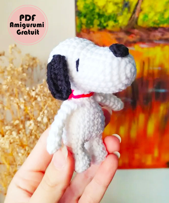 Chien Snoopy Porte-clés Amigurumi Modèle PDF Gratuit (3)
