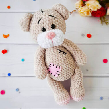 Peluche Ours en Velours Amigurumi Modèle PDF Gratuit (1)