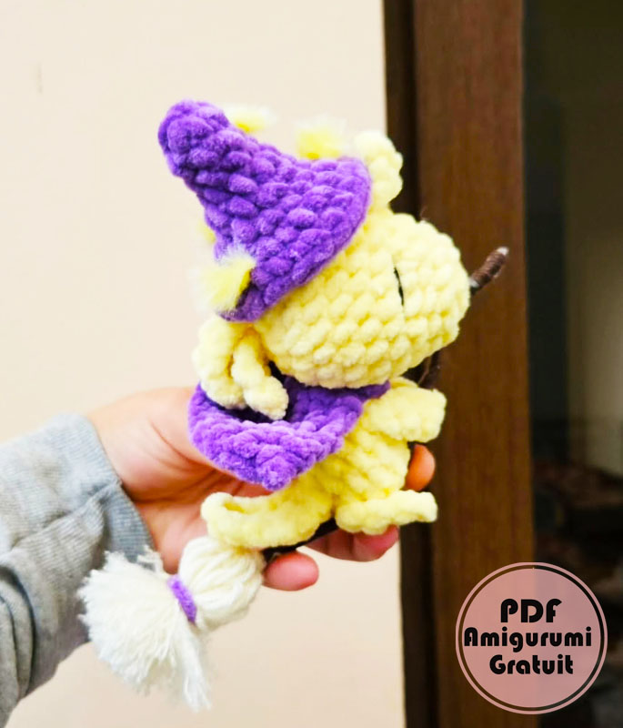 Halloween Sorcière Amigurumi PDF Patron Gratuit (1)