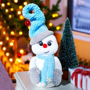 Bonhomme de neige avec Chapeau Modèle au crochet (1)