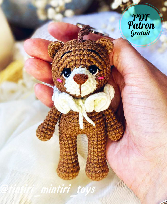Porte-clés Ours Dolpy Amigurumi Patron Gratuit (2)