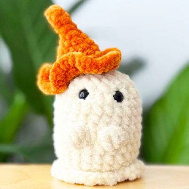 Fantôme avec Chapeau Amigurumi PDF Patron Français (1)