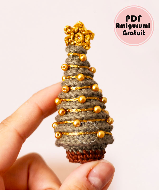 Sapin de Noël Porte-clés au Crochet PDF Patron Gratuit (2)