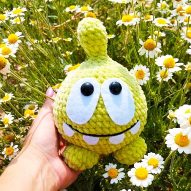 Monstre Drôle Yum Yum Amigurumi Modèle PDF Gratuit (1)